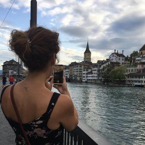 Meet your Posher, Stephanie